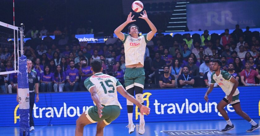 Bengaluru Torpedoes Outlast Calicut Heroes in PVL Nail-Biter