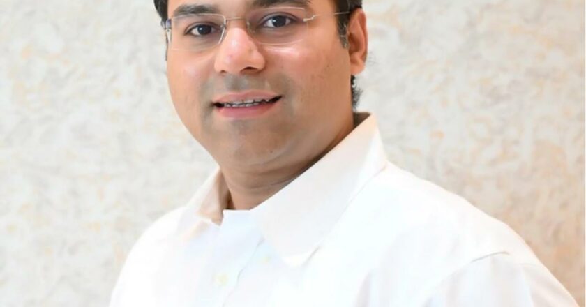 Visionary Diamond Merchant Mr. Golubhai Badalia Ventures into Investment and Entertainment with “Pitch To Get Rich” by the Fashion Entrepreneur Fund