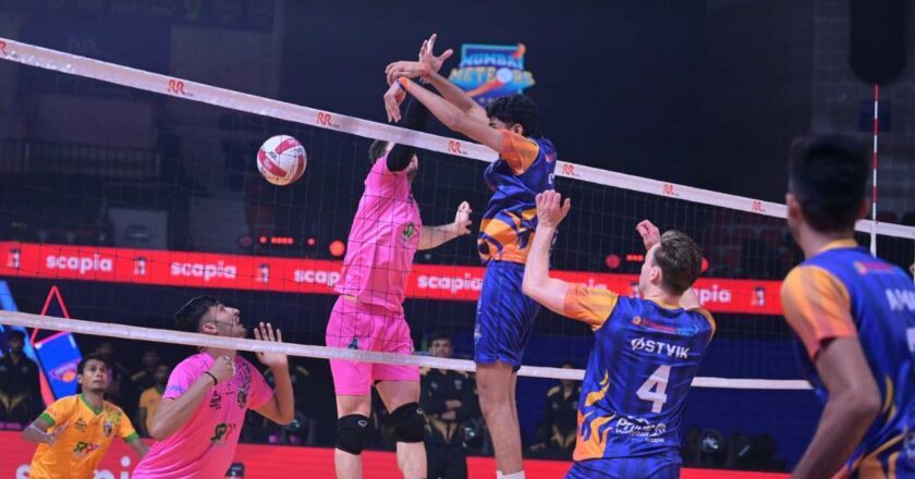 PVL 2025 Season 4 (Match 32): Mumbai Meteors charge into Semi-Finals with thrilling 3–1 victory over Chennai Blitz