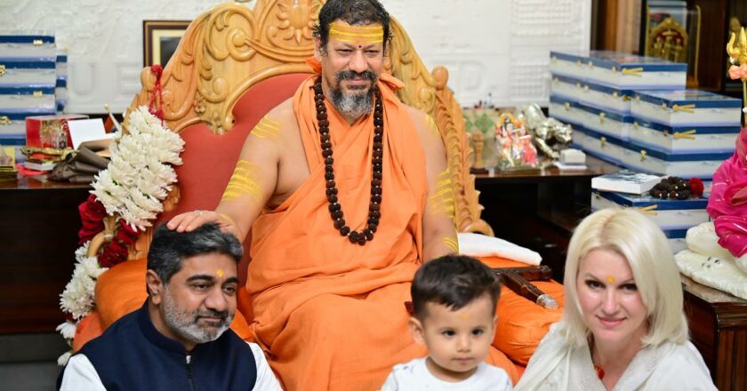 Message of Swami Kailashanand Giri Ji Maharaj: Global Expansion of Sanatan Dharma, Honour and Blessings for Dr. Abhishek Verma