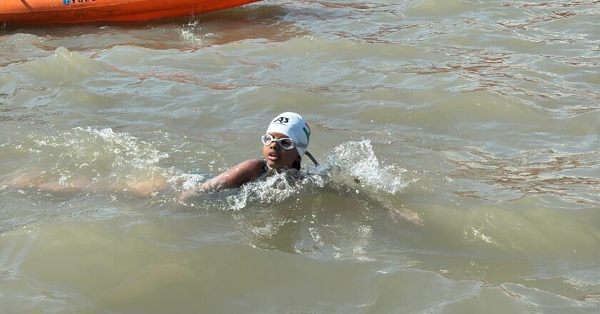 Sara Vartak (Age 7) Emerges as India’s Youngest Open-Water Sensation With 36 km Historic Swim Dharamtar jetty to Gate way of India