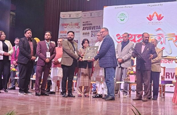 JC Best Pain Oil Honoured as “Wellness Product of the Year” at Ayur Mahotsava 2025