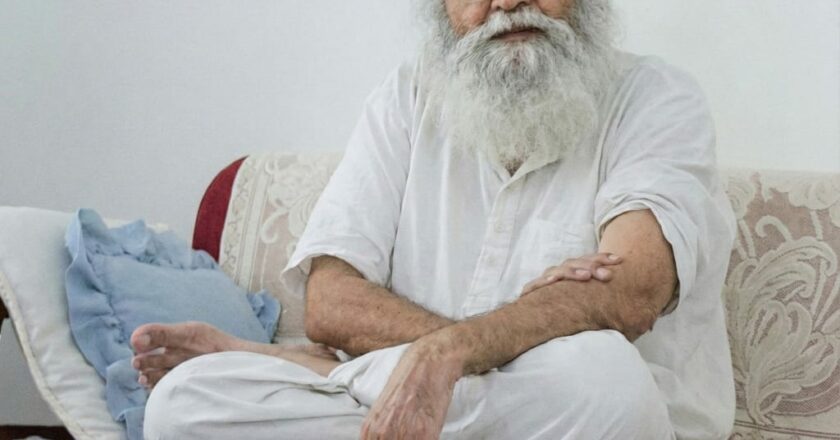 The Incredible Story of Bapuji Dashrathbhai Patel: A Journey from Farm Fields to Global Wisdom