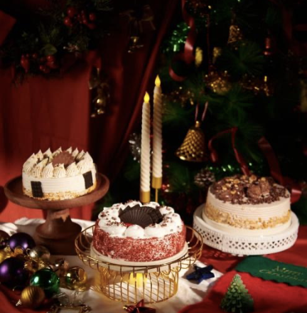 Cream Stone Rings in the Winter Flavour Fest with Strawberry Innovations