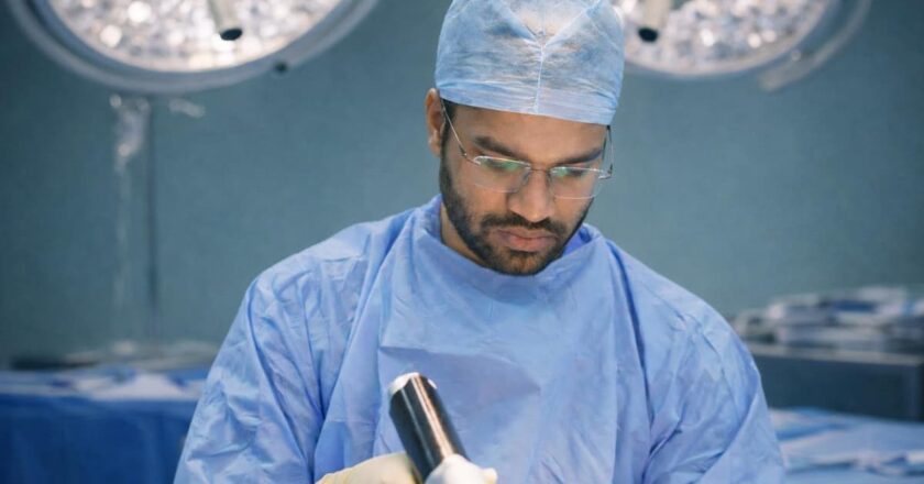 SAY NO TO BIG CUTS: DR. PRINCE UCHADIYA’S VISION FOR ADVANCED ARTHROSCOPY